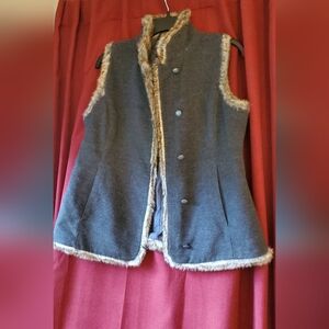JJill Fleece Gray Vest with Faux Fur Trim